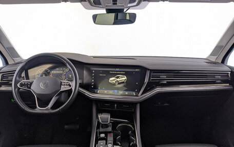Volkswagen Touareg III, 2021 год, 7 250 000 рублей, 28 фотография