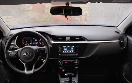 KIA Rio IV, 2021 год, 1 900 000 рублей, 2 фотография