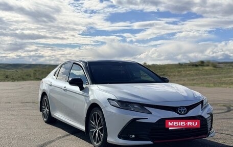 Toyota Camry, 2021 год, 2 930 000 рублей, 3 фотография