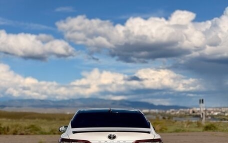 Toyota Camry, 2021 год, 2 930 000 рублей, 6 фотография