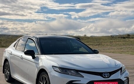 Toyota Camry, 2021 год, 2 930 000 рублей, 4 фотография