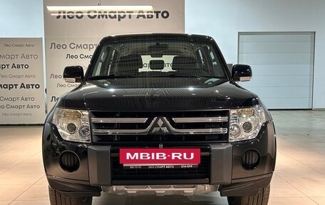 Mitsubishi Pajero IV, 2011 год, 1 745 000 рублей, 2 фотография