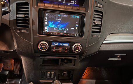 Mitsubishi Pajero IV, 2011 год, 1 745 000 рублей, 29 фотография