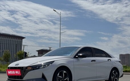 Hyundai Elantra, 2022 год, 1 100 000 рублей, 4 фотография