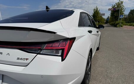 Hyundai Elantra, 2022 год, 1 100 000 рублей, 10 фотография