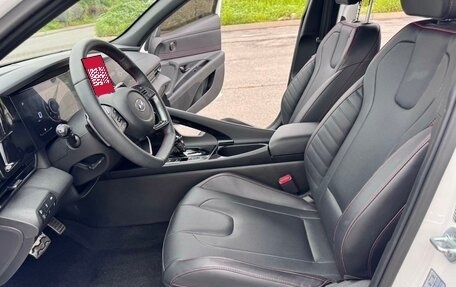 Hyundai Elantra, 2022 год, 1 100 000 рублей, 12 фотография