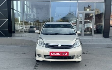 Toyota ISis I, 2011 год, 1 050 000 рублей, 4 фотография