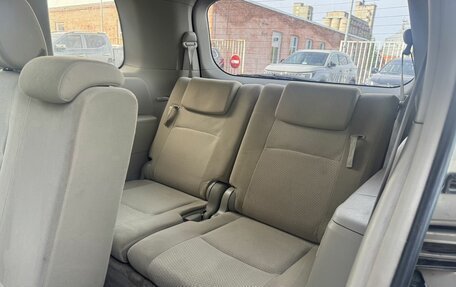 Toyota ISis I, 2011 год, 1 050 000 рублей, 10 фотография