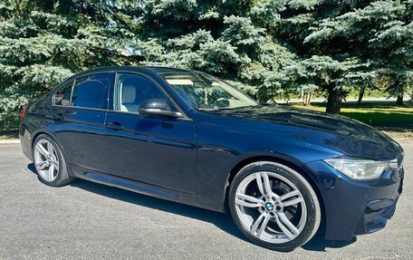 BMW 3 серия, 2011 год, 1 950 000 рублей, 3 фотография