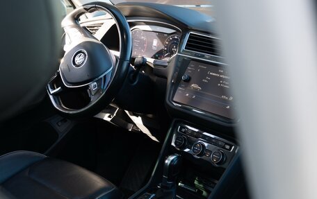 Volkswagen Tiguan II, 2018 год, 2 450 000 рублей, 8 фотография