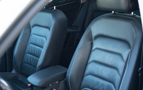 Volkswagen Tiguan II, 2018 год, 2 450 000 рублей, 7 фотография