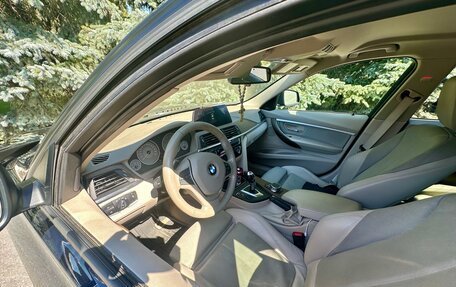 BMW 3 серия, 2011 год, 1 950 000 рублей, 12 фотография