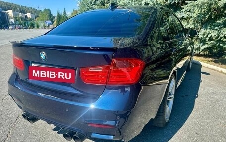BMW 3 серия, 2011 год, 1 950 000 рублей, 8 фотография