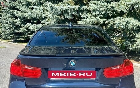 BMW 3 серия, 2011 год, 1 950 000 рублей, 11 фотография