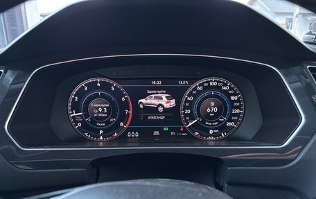 Volkswagen Tiguan II, 2018 год, 2 450 000 рублей, 14 фотография