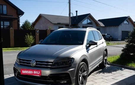 Volkswagen Tiguan II, 2018 год, 2 450 000 рублей, 11 фотография