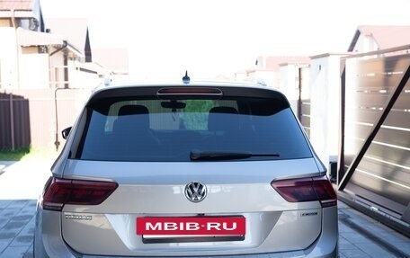 Volkswagen Tiguan II, 2018 год, 2 450 000 рублей, 10 фотография