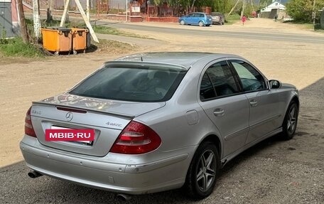 Mercedes-Benz E-Класс, 2003 год, 300 000 рублей, 4 фотография