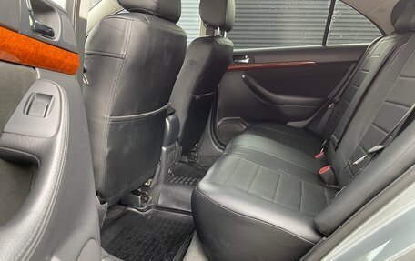 Toyota Avensis III рестайлинг, 2007 год, 920 000 рублей, 17 фотография