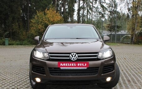 Volkswagen Touareg III, 2012 год, 2 450 000 рублей, 2 фотография
