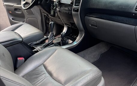 Toyota Land Cruiser Prado 120 рестайлинг, 2008 год, 2 365 000 рублей, 6 фотография