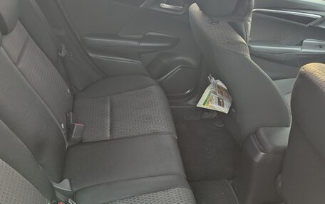 Honda Fit III, 2019 год, 1 400 000 рублей, 16 фотография