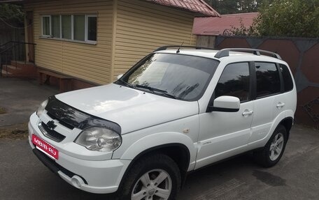 Chevrolet Niva I рестайлинг, 2014 год, 410 000 рублей, 2 фотография