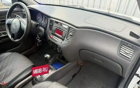 KIA Rio II, 2011 год, 526 000 рублей, 10 фотография