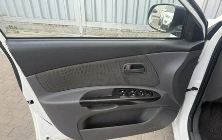 KIA Rio II, 2011 год, 526 000 рублей, 21 фотография