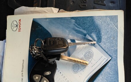 Toyota Yaris III рестайлинг, 2007 год, 400 000 рублей, 15 фотография
