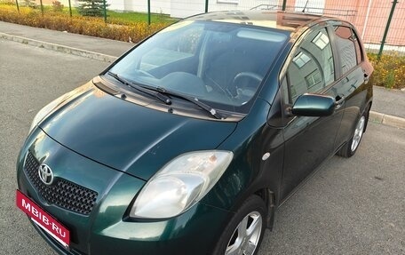 Toyota Yaris III рестайлинг, 2007 год, 400 000 рублей, 1 фотография