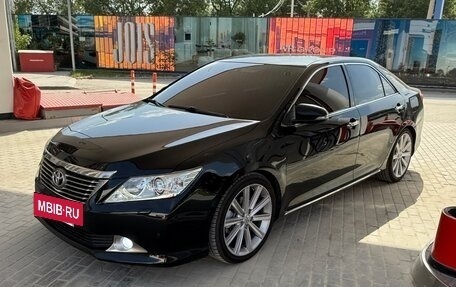 Toyota Camry, 2012 год, 2 200 000 рублей, 5 фотография