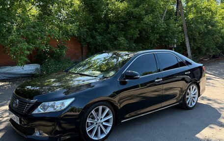 Toyota Camry, 2012 год, 2 200 000 рублей, 12 фотография
