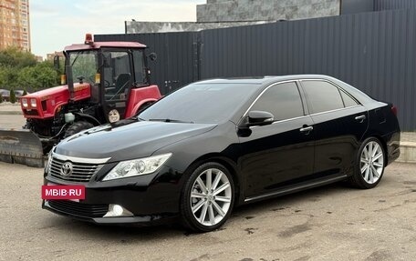 Toyota Camry, 2012 год, 2 200 000 рублей, 19 фотография