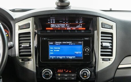 Mitsubishi Pajero IV, 2018 год, 3 758 000 рублей, 22 фотография