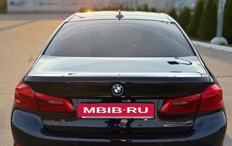 BMW 5 серия, 2018 год, 2 400 000 рублей, 8 фотография