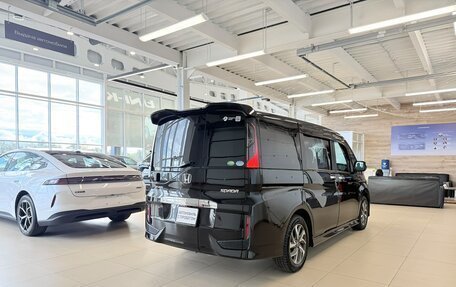 Honda Stepwgn IV, 2016 год, 1 749 000 рублей, 6 фотография