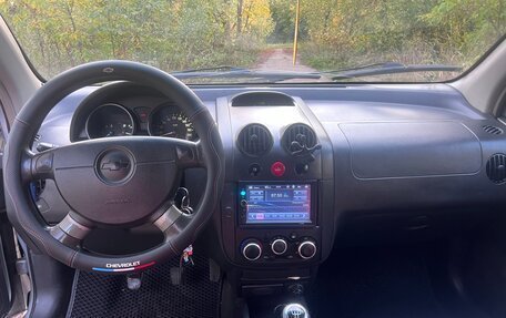Chevrolet Aveo III, 2005 год, 9 фотография
