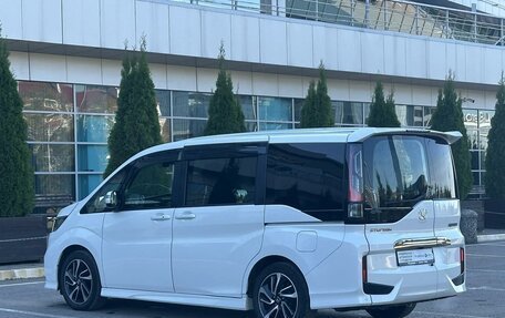 Honda Stepwgn IV, 2020 год, 2 400 000 рублей, 4 фотография