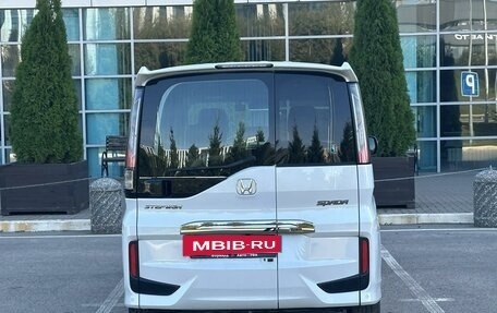 Honda Stepwgn IV, 2020 год, 2 400 000 рублей, 5 фотография