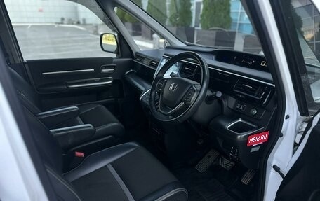 Honda Stepwgn IV, 2020 год, 2 400 000 рублей, 7 фотография