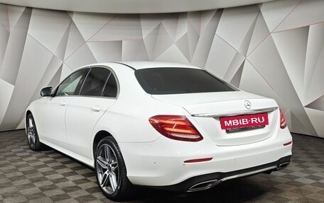 Mercedes-Benz E-Класс, 2018 год, 3 250 000 рублей, 4 фотография