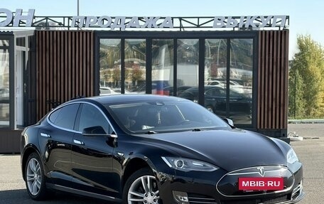 Tesla Model S I, 2015 год, 2 350 000 рублей, 2 фотография