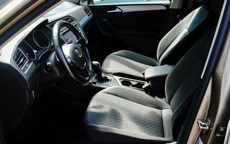 Volkswagen Tiguan II, 2020 год, 2 400 000 рублей, 4 фотография