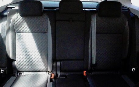 Volkswagen Tiguan II, 2020 год, 2 400 000 рублей, 6 фотография