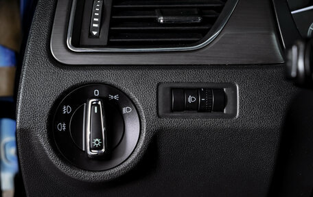Skoda Rapid I, 2017 год, 17 фотография