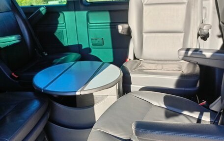 Volkswagen Multivan T5, 2011 год, 2 480 000 рублей, 13 фотография