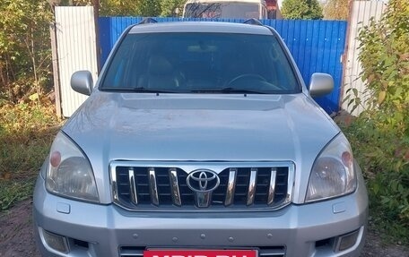 Toyota Land Cruiser Prado 120 рестайлинг, 2004 год, 1 650 000 рублей, 2 фотография