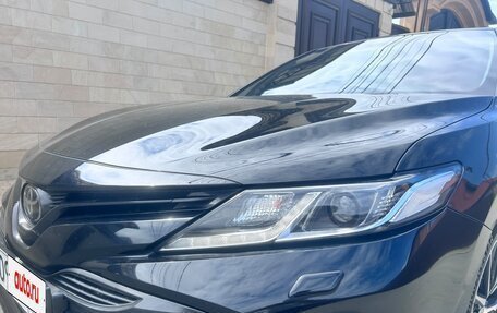 Toyota Camry, 2018 год, 2 400 000 рублей, 4 фотография