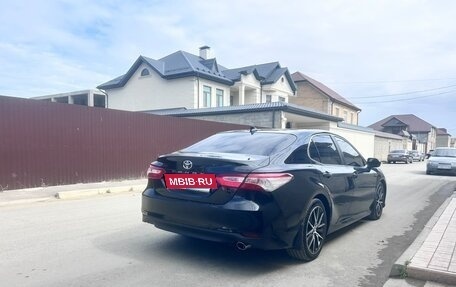Toyota Camry, 2018 год, 2 400 000 рублей, 5 фотография